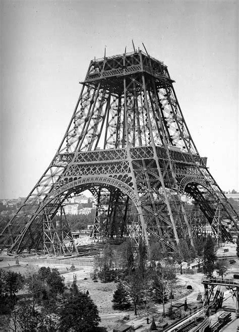 Date De Creation De La Tour Eiffel Construction de la Tour Eiffel, photographie stéréoscopique de Léon et